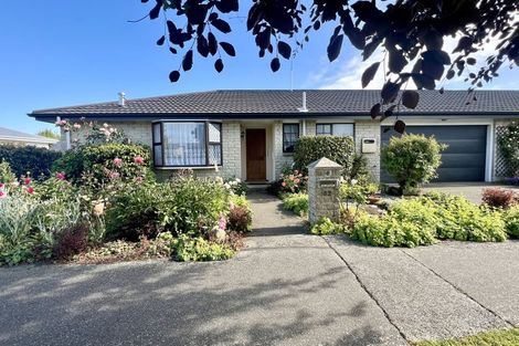 Photo of property in 92 Newcastle Street, Windsor, Invercargill, 9810