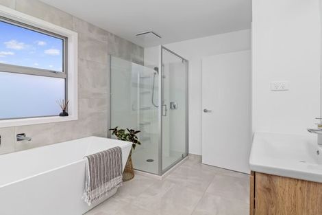 Photo of property in 4 Taniko Lane, Papamoa, 3118