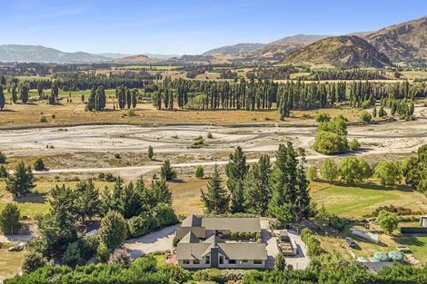 Photo of property in 117 Riverbank Road, Wanaka, 9382