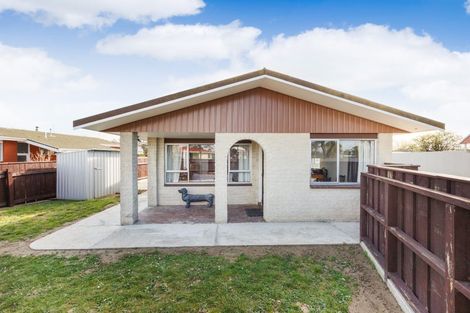 Photo of property in 49 Kaimanawa Street, Kelvin Grove, Palmerston North, 4414