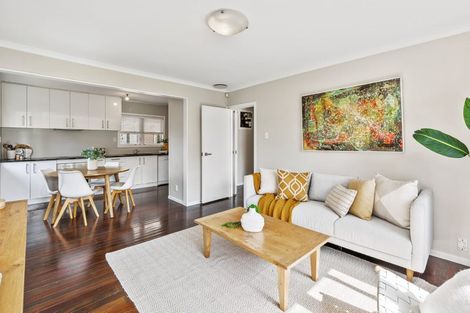 Photo of property in 12 Toru Street, Te Atatu Peninsula, Auckland, 0610