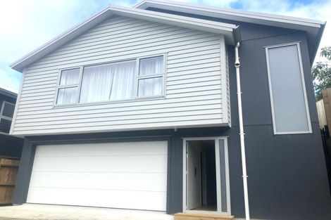 Photo of property in 49 Chamberlain Road, Massey, Auckland, 0614