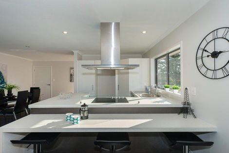 Photo of property in 45c Tuhikaramea Road, Dinsdale, Hamilton, 3204