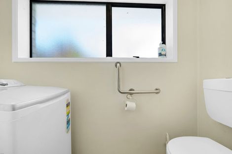 Photo of property in 26 Millbrook Road, Henderson, Auckland, 0612
