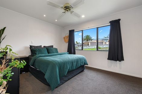 Photo of property in 28 Rosehill Place, Nawton, Hamilton, 3200