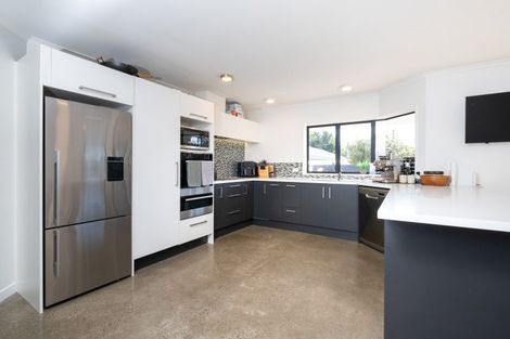 Photo of property in 14 Legorne Lane, Havelock North, 4130
