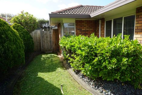 Photo of property in 2/43 Kilimanjaro Drive, Northpark, Auckland, 2013