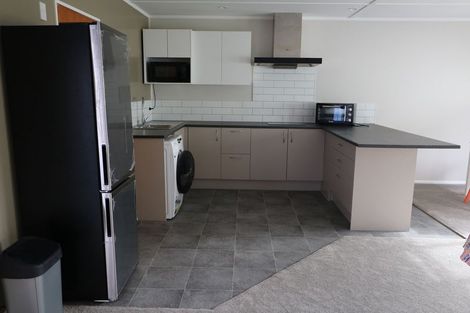 Photo of property in 69 Maplesden Drive, Clendon Park, Auckland, 2103