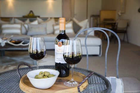 Photo of property in 797 Main North Road, Bay View, Napier, 4182