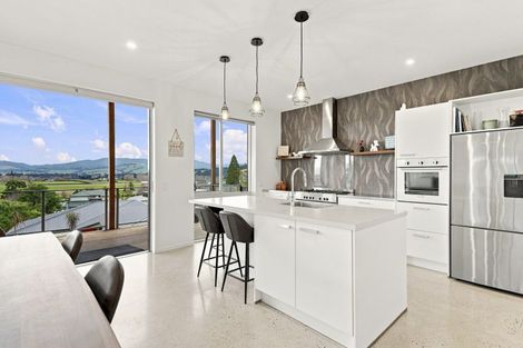 Photo of property in 32 Paterson Road, Mosgiel, 9092