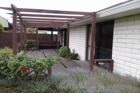 Photo of property in 18 Regency Crescent, Redwood, Christchurch, 8051