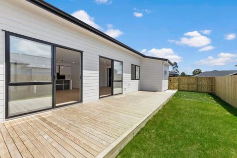 Photo of property in 7 Cutfield Lane, Kumeu, 0810