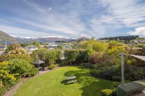 Photo of property in 65 Warren Street, Wanaka, 9305