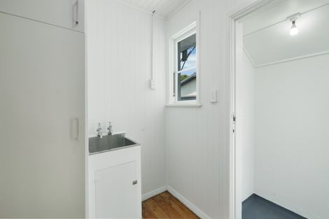 Photo of property in 3 Bateman Avenue, Bryndwr, Christchurch, 8053