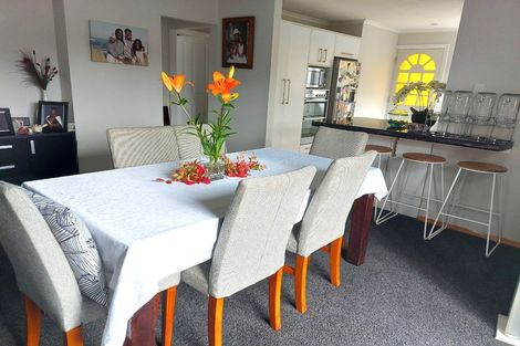 Photo of property in 66 Pinehaven Road, Pinehaven, Upper Hutt, 5019