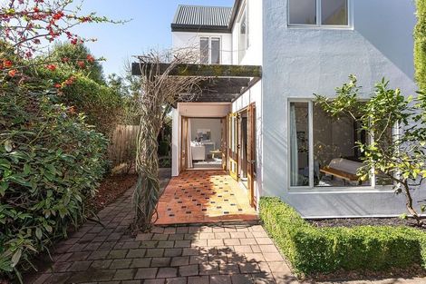 Photo of property in 1b Bradshaw Terrace, Riccarton, Christchurch, 8011