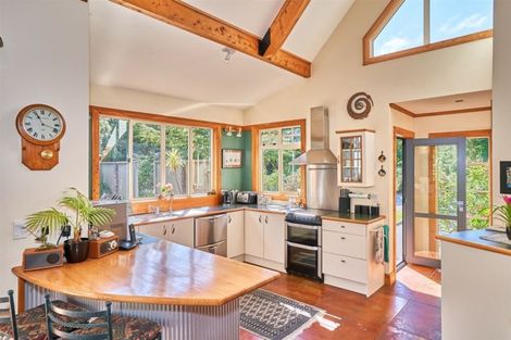 Photo of property in 355 Turitea Road, Turitea, Palmerston North, 4472