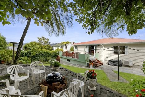 Photo of property in 19 Rondane Place, Tirohanga, Lower Hutt, 5010