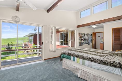 Photo of property in 1003 State Highway 16, Waimauku, 0883