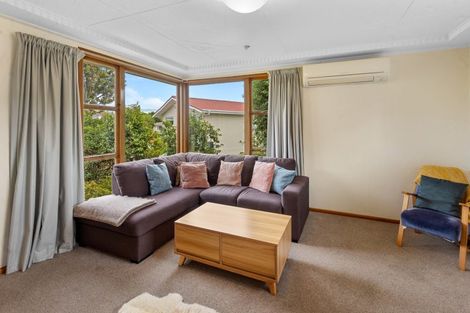 Photo of property in 22 Oxford Street, Holmes Hill, Oamaru, 9401