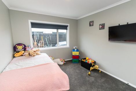 Photo of property in 51 Grovedale Square, Wainuiomata, Lower Hutt, 5014