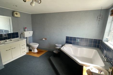 Photo of property in 80 Park Street, Winton, 9720