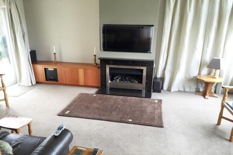 Photo of property in 47 Spinnaker Drive, Te Atatu Peninsula, Auckland, 0610
