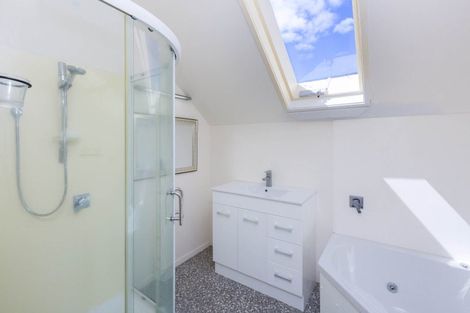 Photo of property in 11 Benzie Avenue, Wallaceville, Upper Hutt, 5018