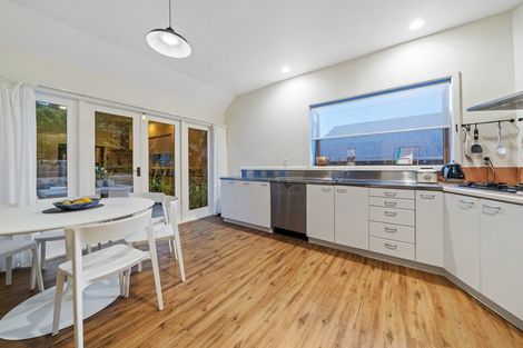 Photo of property in 5 Farm Road, Northland, Wellington, 6012