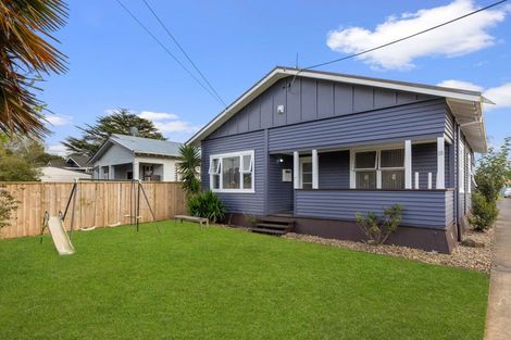 Photo of property in 15 Princes Street, Pukekohe, 2120