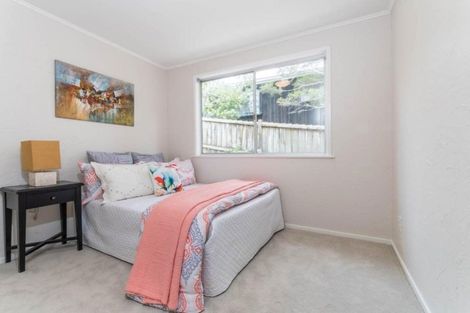 Photo of property in 31 Weatherly Road, Torbay, Auckland, 0630