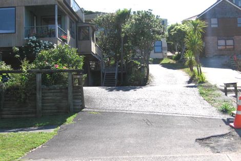 Photo of property in 2/84 Hebron Road, Waiake, Auckland, 0630