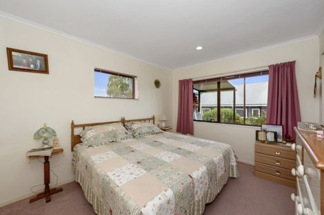 Photo of property in 7 Silhouette Way, Western Heights, Hamilton, 3200