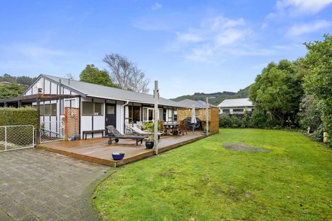 Photo of property in 39b Gemstone Drive, Birchville, Upper Hutt, 5018