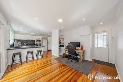 Photo of property in 9 Peel Place, Wainuiomata, Lower Hutt, 5014