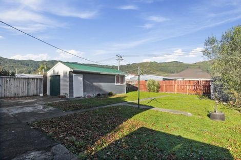 Photo of property in 20 Chapman Crescent, Naenae, Lower Hutt, 5011