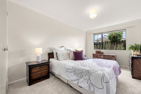 Photo of property in 2/118 Whites Line East, Waiwhetu, Lower Hutt, 5010