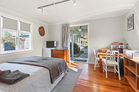 Photo of property in 150 High Street, Oxford, 7430