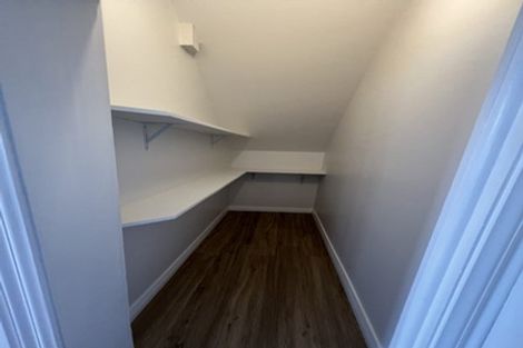 Photo of property in 23 Hawker Street, Mount Victoria, Wellington, 6011