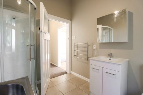 Photo of property in 24 Aroha Street, Takaro, Palmerston North, 4410