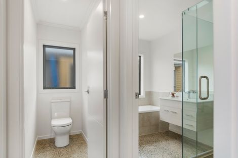 Photo of property in 10 Cassinia Close, Papamoa Beach, Papamoa, 3118