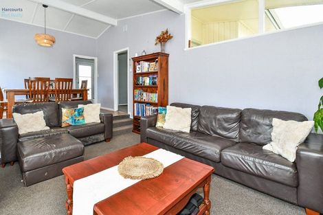 Photo of property in 182 Queen Street, Pukekohe, 2120