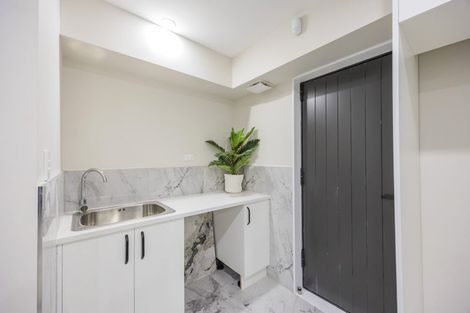 Photo of property in 4/6 Vine Street, Mangere East, Auckland, 2024