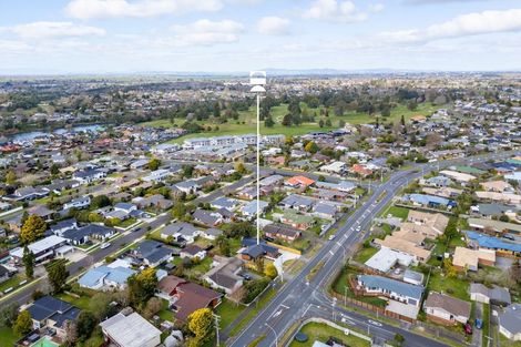 Photo of property in 152 Sandwich Road, St Andrews, Hamilton, 3200