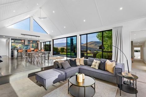 Photo of property in 8 Big Valley Drive, Jacks Point, Queenstown, 9371