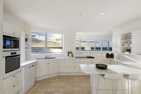 Photo of property in Shangri La Apartments, 10/97 Jervois Road, Herne Bay, Auckland, 1011