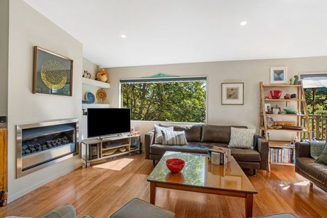 Photo of property in 2/63 Rawene Road, Birkenhead, Auckland, 0626