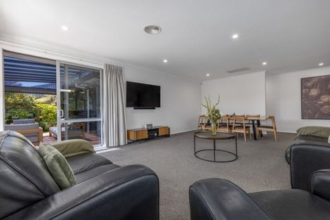Photo of property in 202 Navigation Drive, Whitby, Porirua, 5024