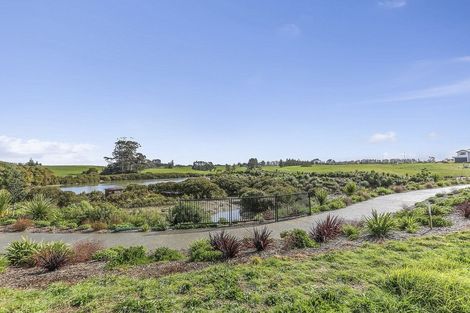 Photo of property in 3 Fort Lincoln Loop, Karaka, Papakura, 2113