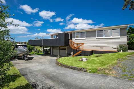 Photo of property in 6 Fairway Avenue, Red Beach, 0932